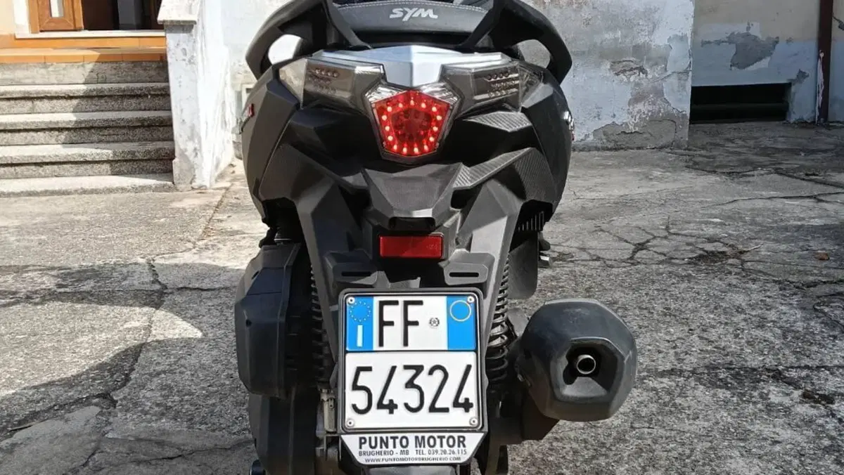 Sym Cruisym 300 (2021 - 24)  (8)