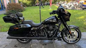Harley-Davidson Street Glide (2024 - 26) 