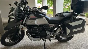 Moto Guzzi V85 TT (2021 - 23) 