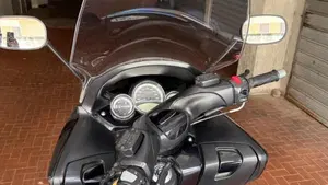 Yamaha T-Max 500 (2008 - 12)  (4)