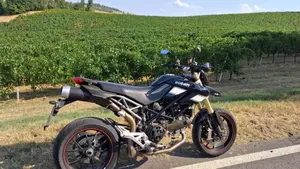 Ducati Hypermotard 1100 S (2007 - 09) 