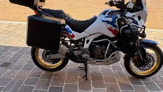 Honda Africa Twin CRF 1100L Adventure Sports DCT (2024 - 26) usata