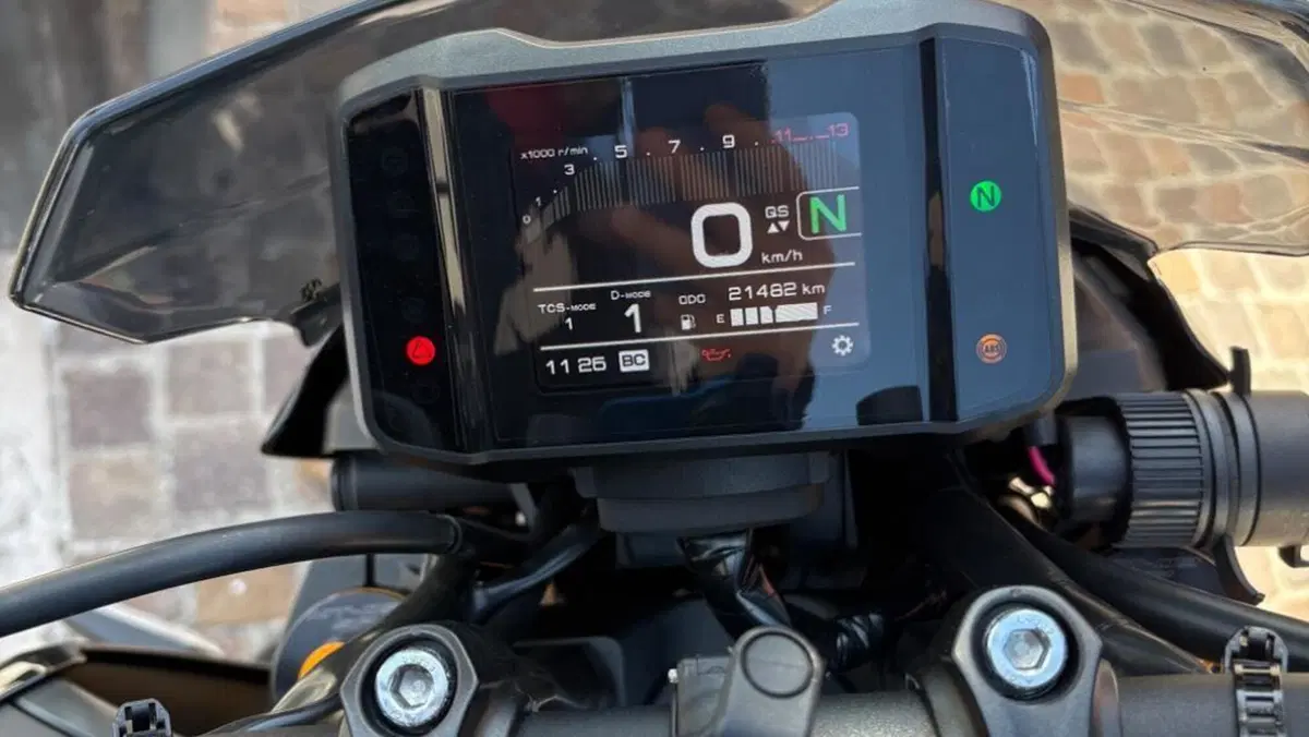 Yamaha MT-09 SP (2021 - 23)  (4)