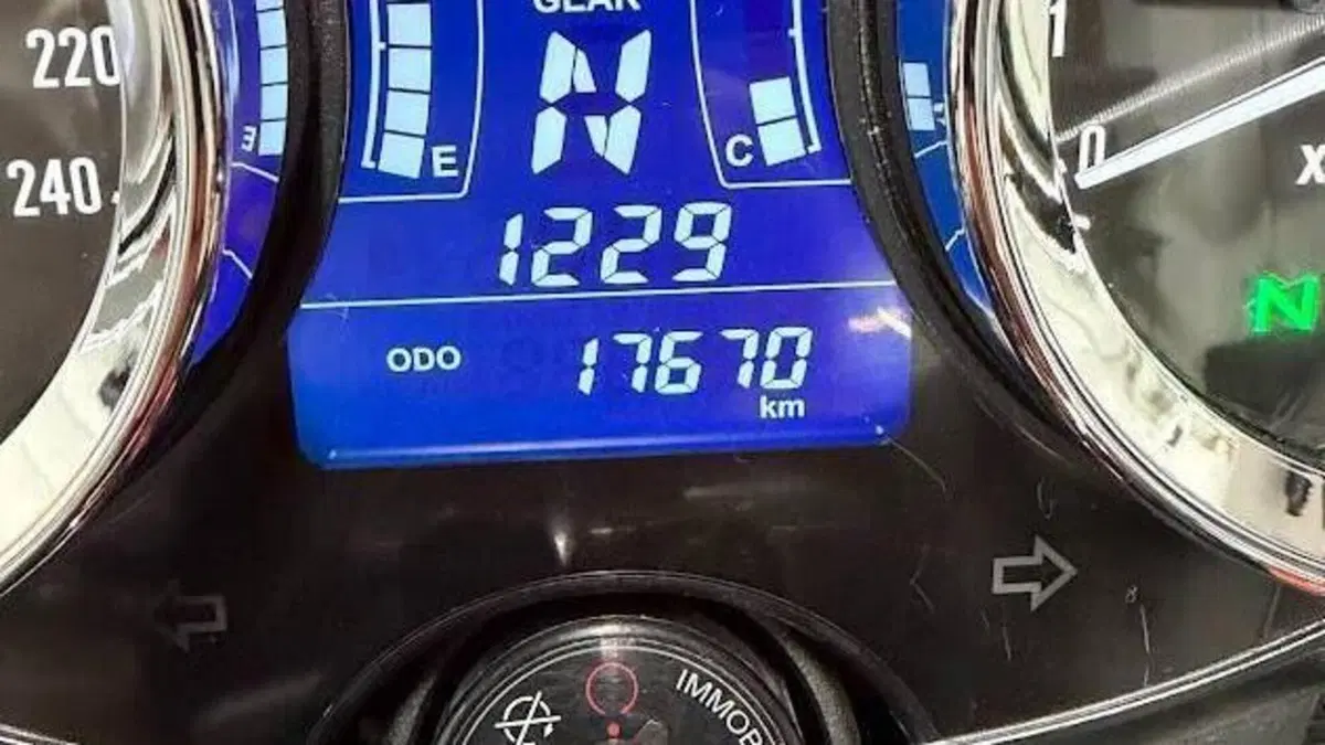 Kawasaki Z 900 RS (2018 - 20)  (6)