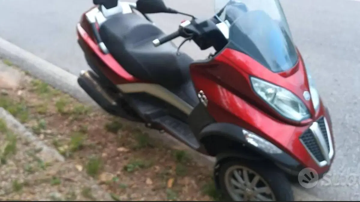 Piaggio MP3 400 Touring (2011 - 12) 