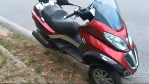 Piaggio MP3 400 Touring (2011 - 12) 