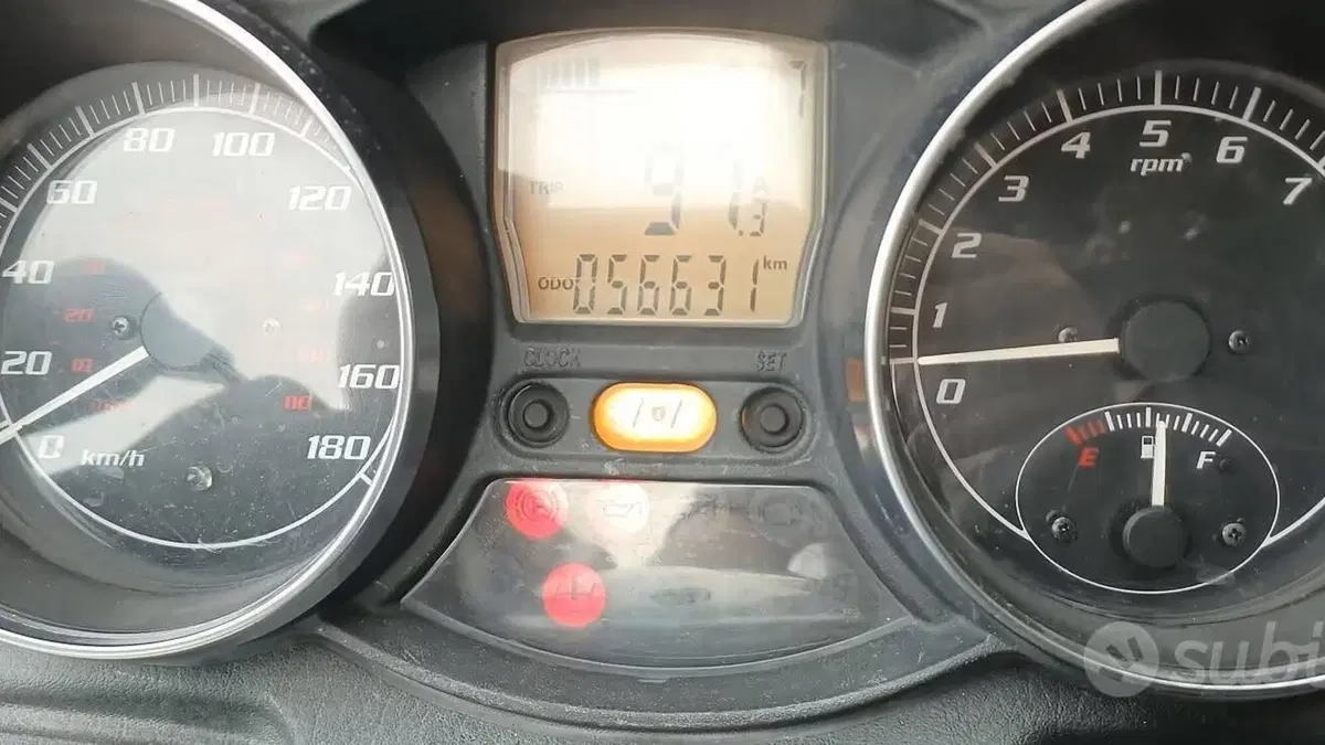 Piaggio MP3 400 Touring (2011 - 12)  (6)