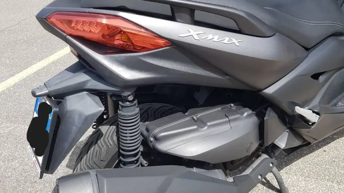 Yamaha X-Max 400 ABS (2017 - 20)  (4)