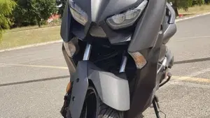Yamaha X-Max 400 ABS (2017 - 20)  (11)