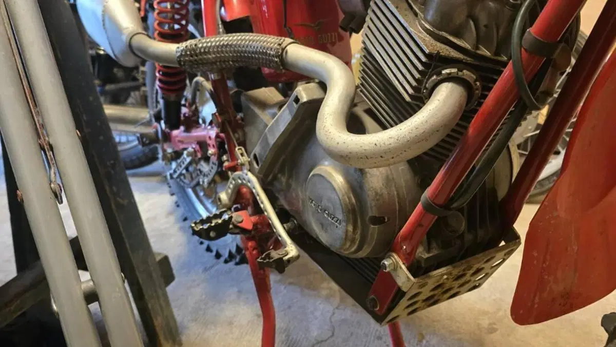 Moto Guzzi   (8)
