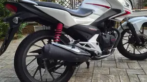 Honda CB 125 F (2015 - 16)  (2)
