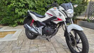Honda CB 125 F (2015 - 16) usata