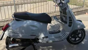 Vespa Granturismo 200 L  (3)