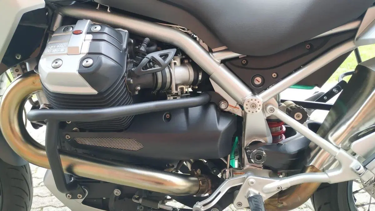 Moto Guzzi Stelvio 1200 4V (2008 - 10)  (5)