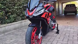 Aprilia Tuono 660 Factory (2025 - 26)  (4)