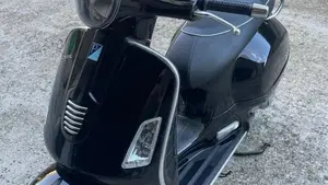 Vespa GTS 300 Super (2008 - 16)  (3)