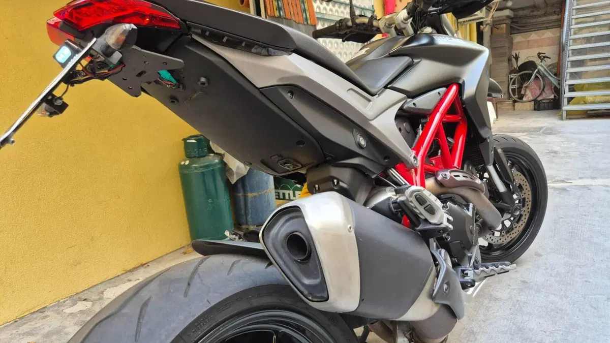 Ducati Hypermotard 821 (2013 - 15)  (2)