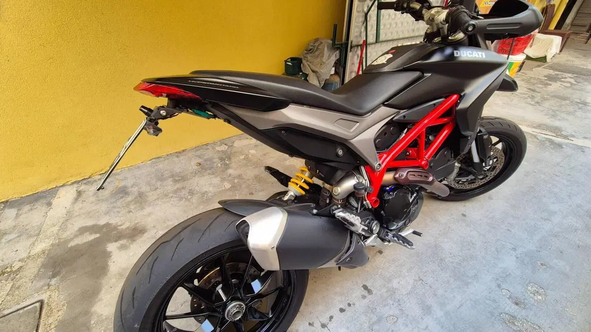Ducati Hypermotard 821 (2013 - 15)  (6)