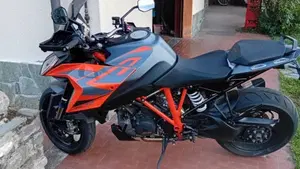 KTM 1290 Super Duke GT (2021 - 25)  (4)