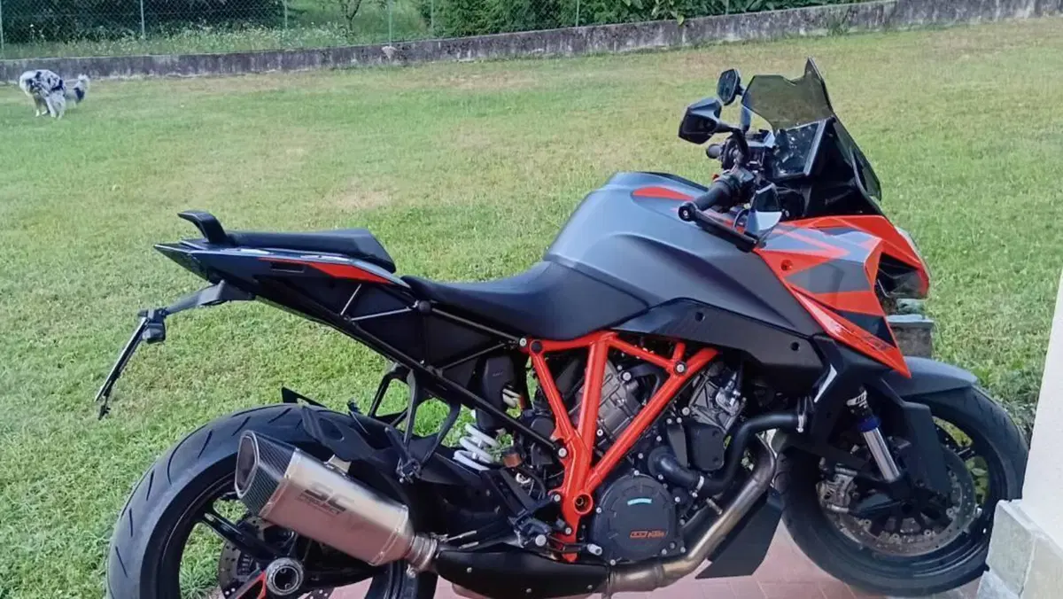 KTM 1290 Super Duke GT (2021 - 25)  (6)