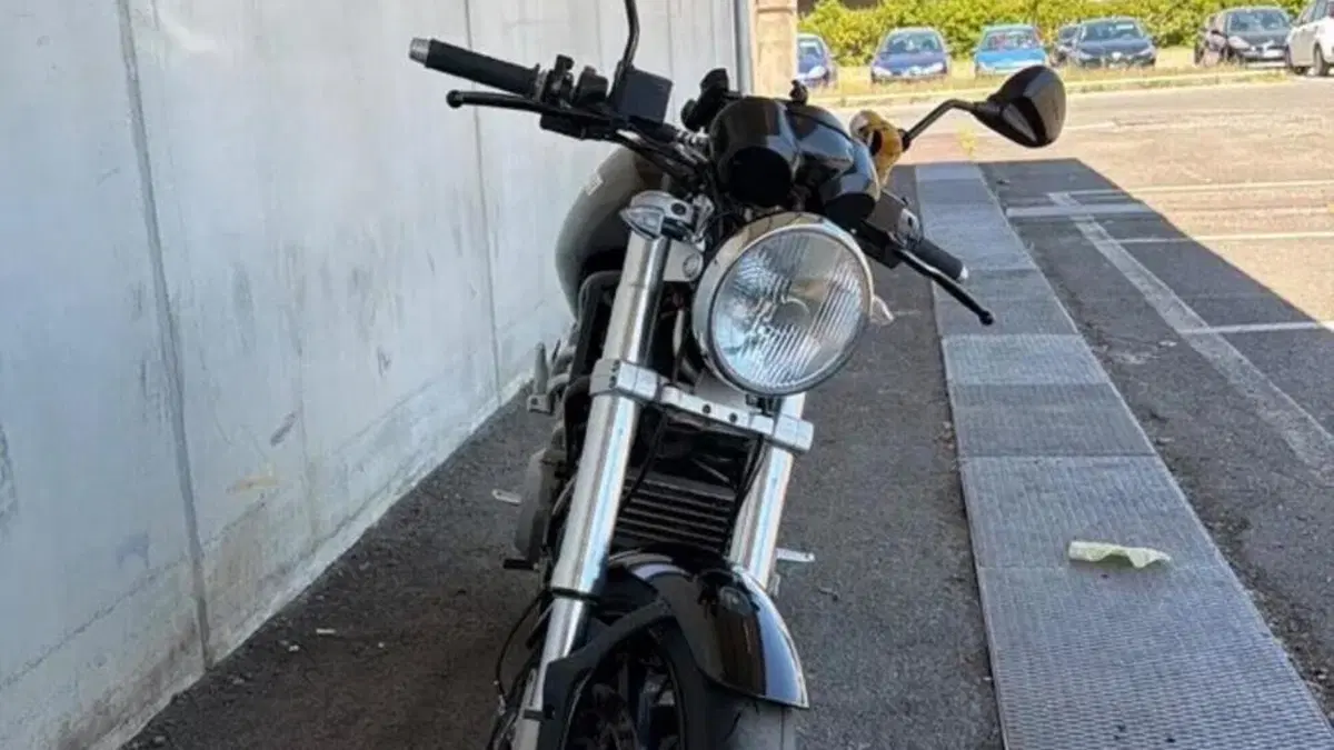 Ducati Monster S2 R Dark (2004 - 06)  (2)