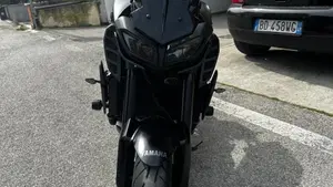 Yamaha MT-09 (2017 - 20)  (2)