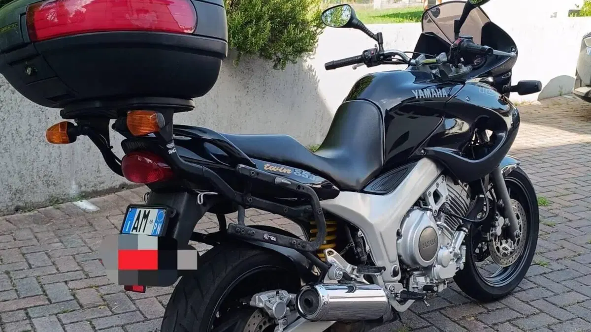 Yamaha TDM 850 (1996 - 01)  (4)