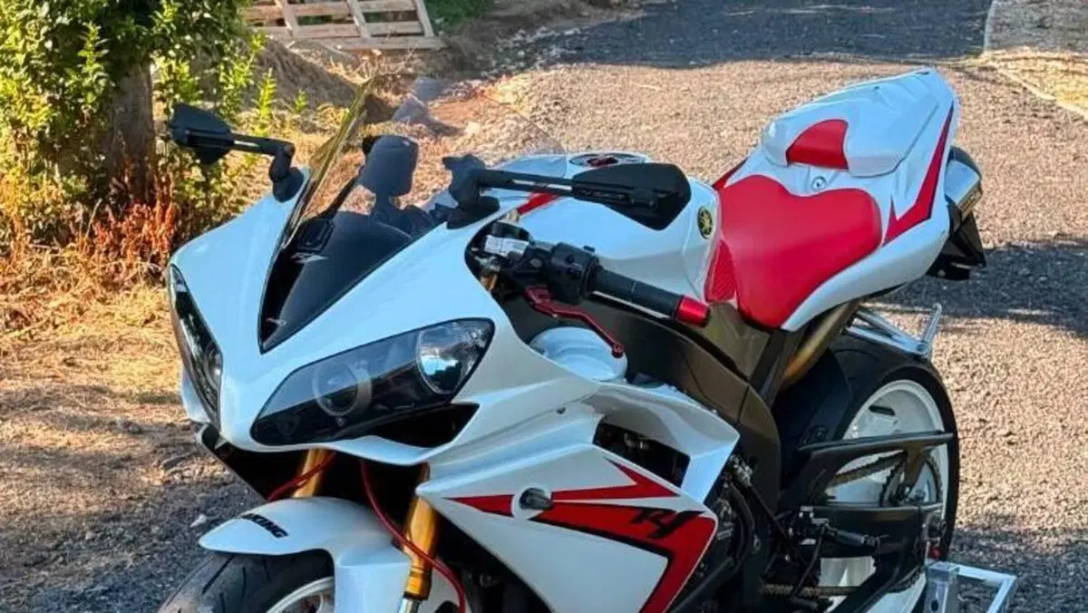 Yamaha YZF R1 (2007 - 08)  (2)
