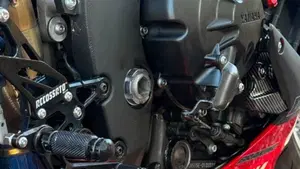 Yamaha YZF R1 (2007 - 08)  (7)