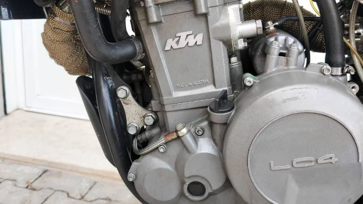 KTM 640 Adventure  (4)