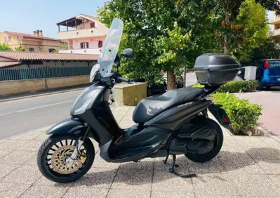 Piaggio Beverly 300 ABS-ASR (2021 - 25) - Annuncio 10095802