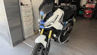 Honda X-ADV 750 Special Edition Adventure (2026) usata
