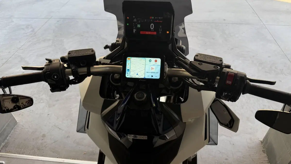 Honda X-ADV 750 Special Edition Adventure (2026)  (5)