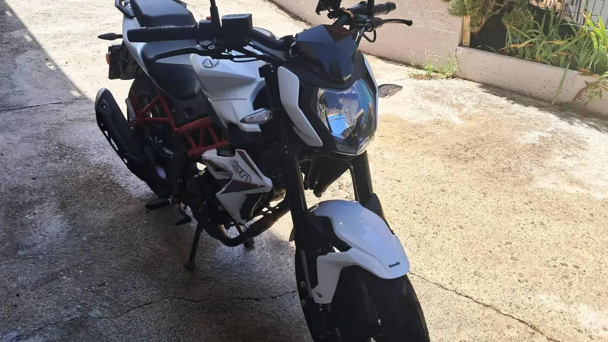 Benelli BN 125 (2021 - 25)  (4)