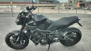 Yamaha MT-09 (2017 - 20)  (2)