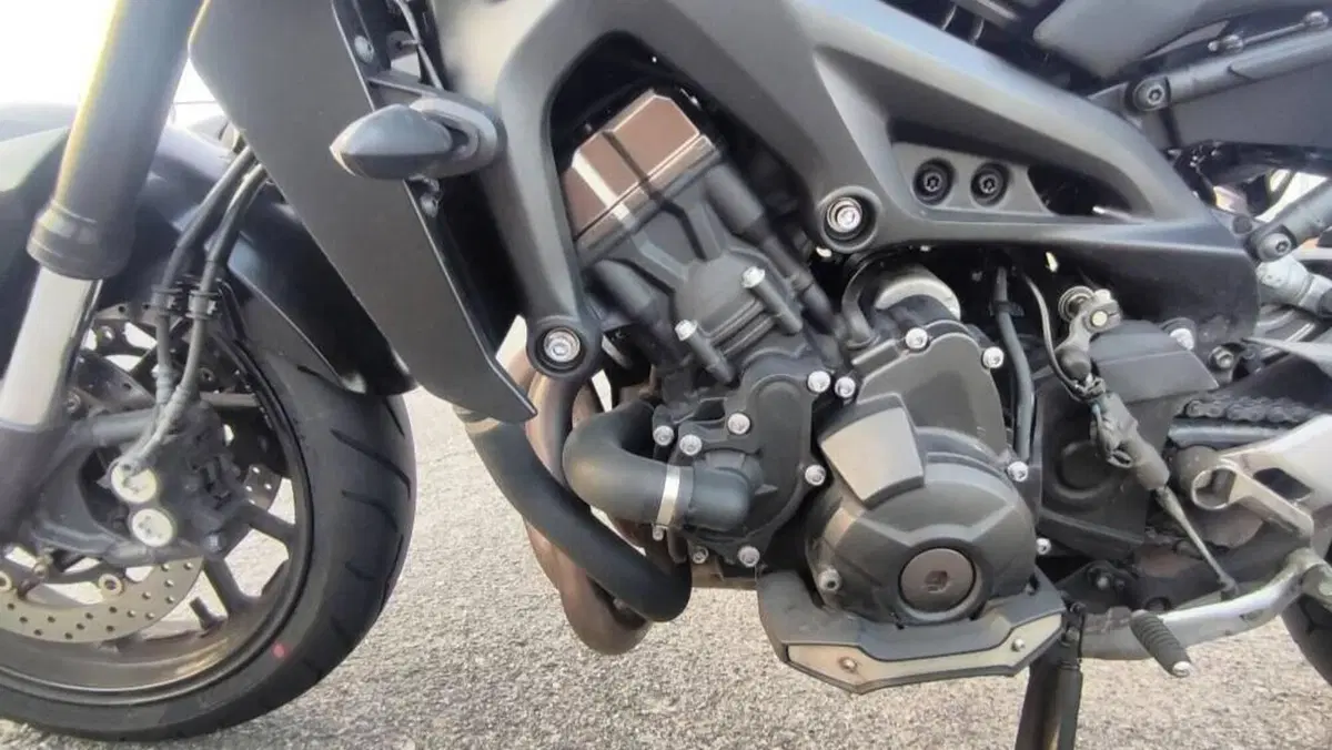 Yamaha MT-09 (2017 - 20)  (6)