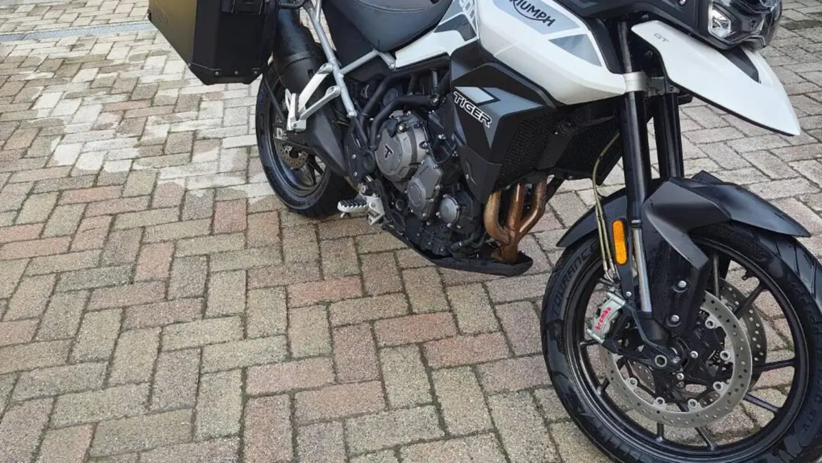 Triumph Tiger 900 GT (2020 - 23)  (2)