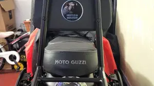 Moto Guzzi V9 Bobber (2021 - 25)  (12)