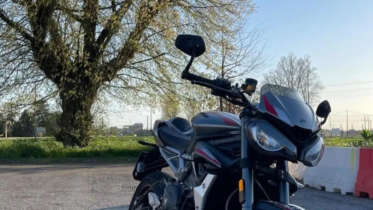 Triumph Street Triple RS (2020 - 22)  (3)