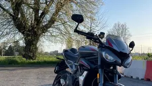 Triumph Street Triple RS (2020 - 22)  (3)