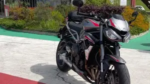 Triumph Street Triple RS (2020 - 22)  (4)