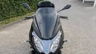 Piaggio MP3 300 ABS Hpe (2021 - 24) usata