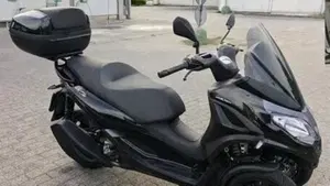Piaggio MP3 300 ABS Hpe (2021 - 24)  (2)