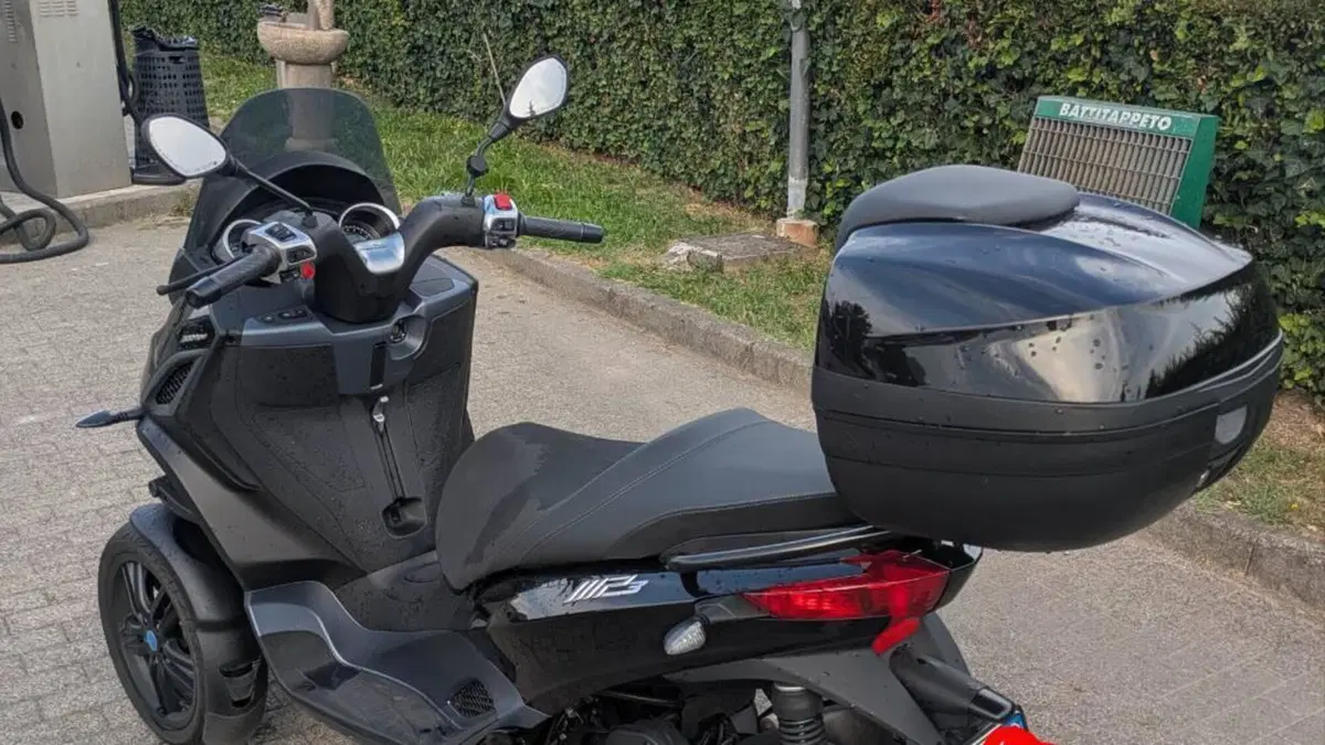 Piaggio MP3 300 ABS Hpe (2021 - 24)  (5)