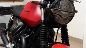Moto Guzzi V7 Stone (2021 - 24)  (12)