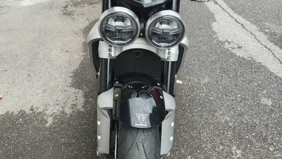 Triumph Rocket 3 R (2019 - 20)  (7)