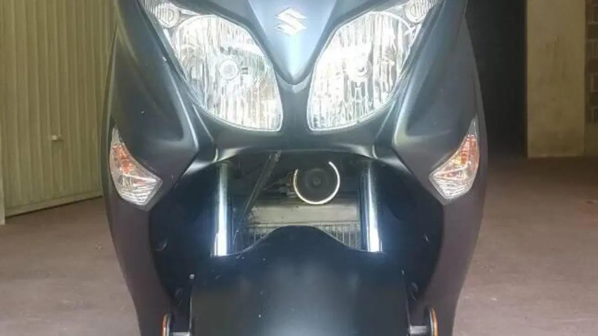 Suzuki Burgman UH 200 (2017 - 20)  (3)