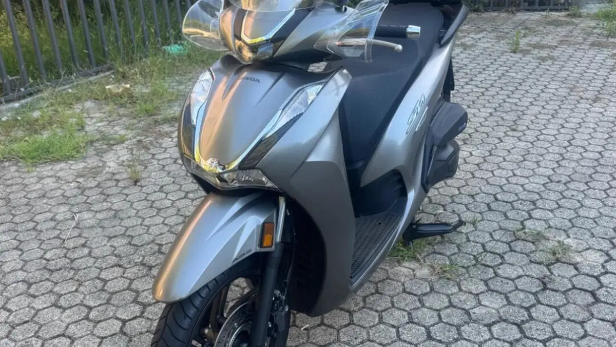 Honda SH 350 (2021 - 24)  (3)