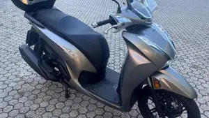 Honda SH 350 (2021 - 24)  (4)