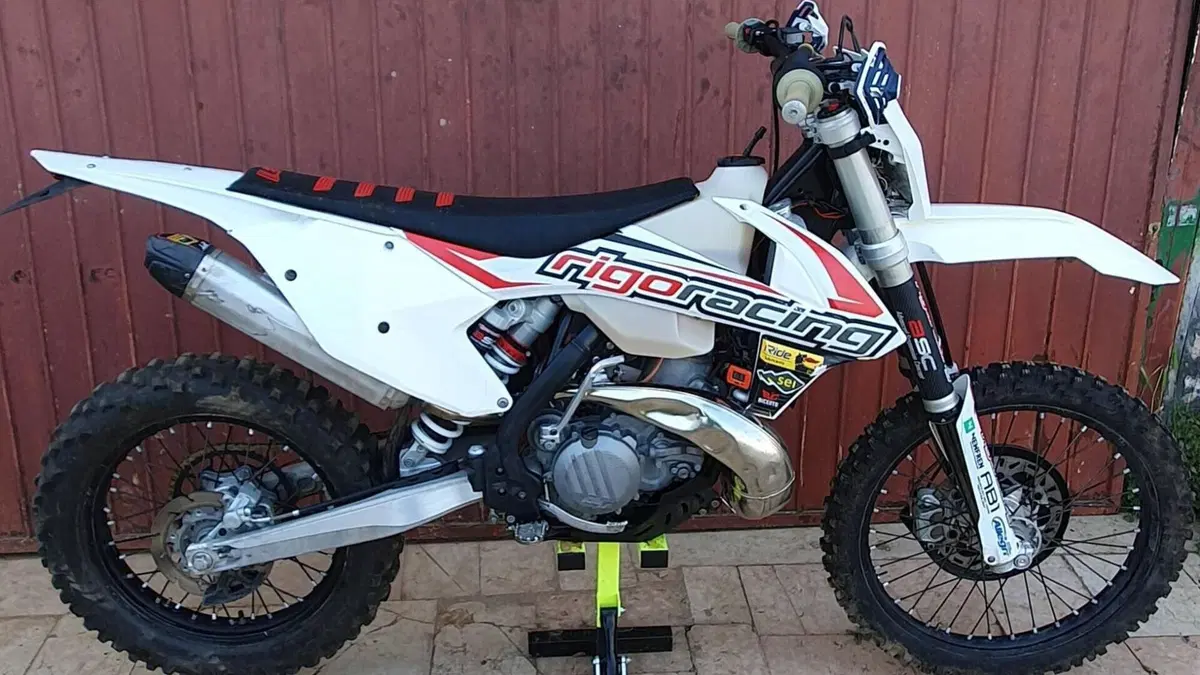 KTM 300 EXC E (2017)  (2)